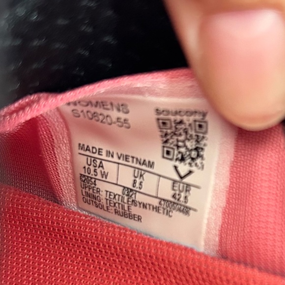 Saucony Kinvara 12, women’s size 10.5W - Picture 5 of 5